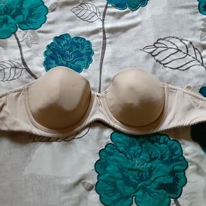 Vera wang strapless bra